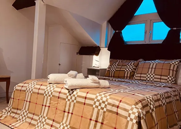 2 Bedrooms In Macclesfield City Centre
